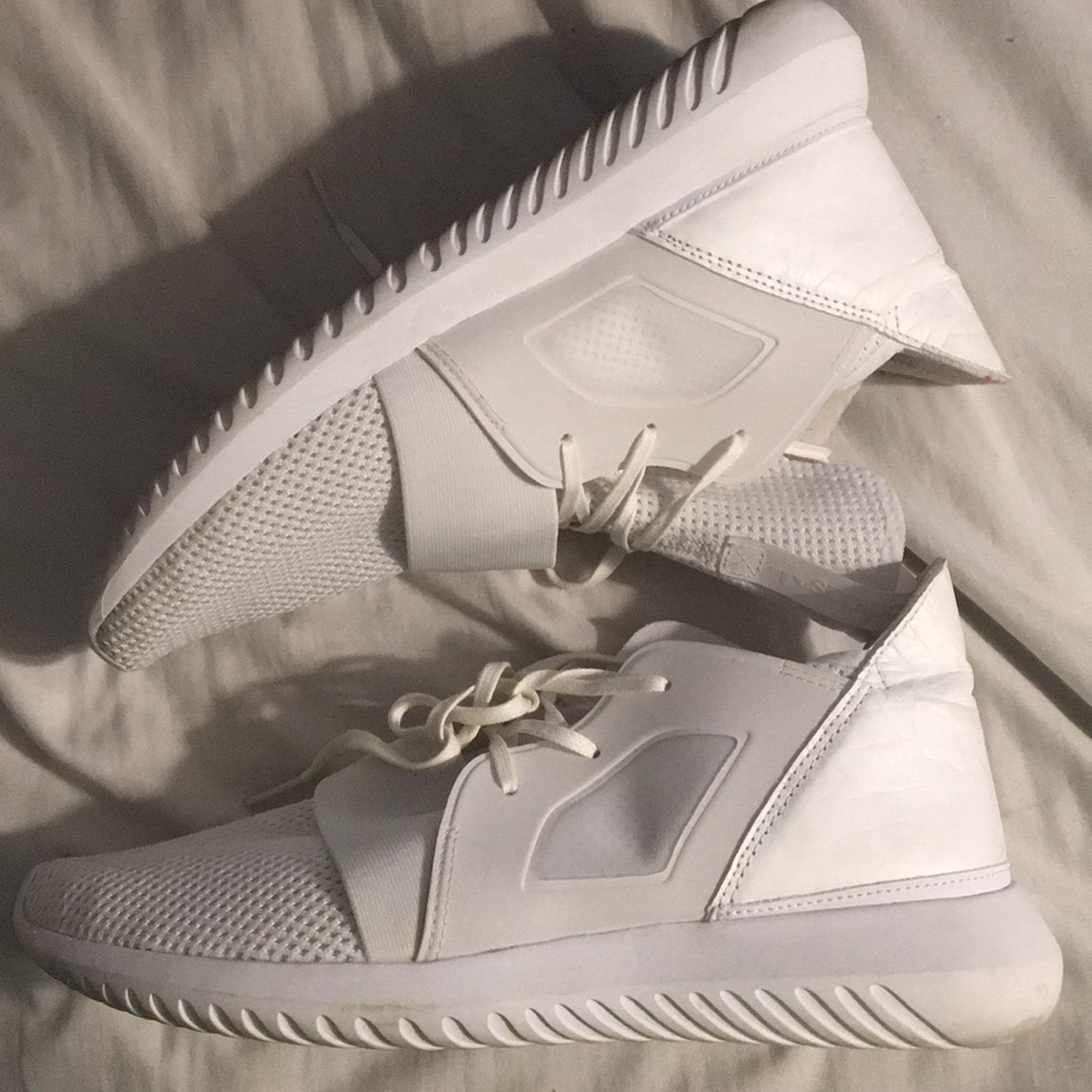 Women’s adidas shoes